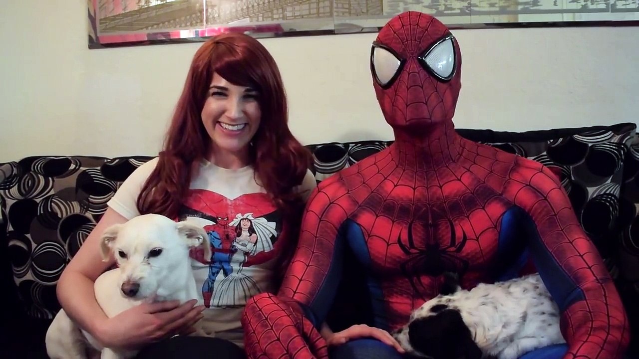 NEW YEARS RESOLUTIONS + BIG GIVEAWAY