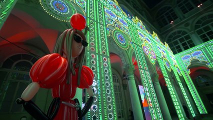 En coulisses de la vente aux enchères Anna Dello Russo x Christie’s x Swarovski à Milan