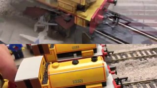 Ben and Bill Hornby Trains Thomas & Friends OO - Bachmann HO Scale Comparison - and race!