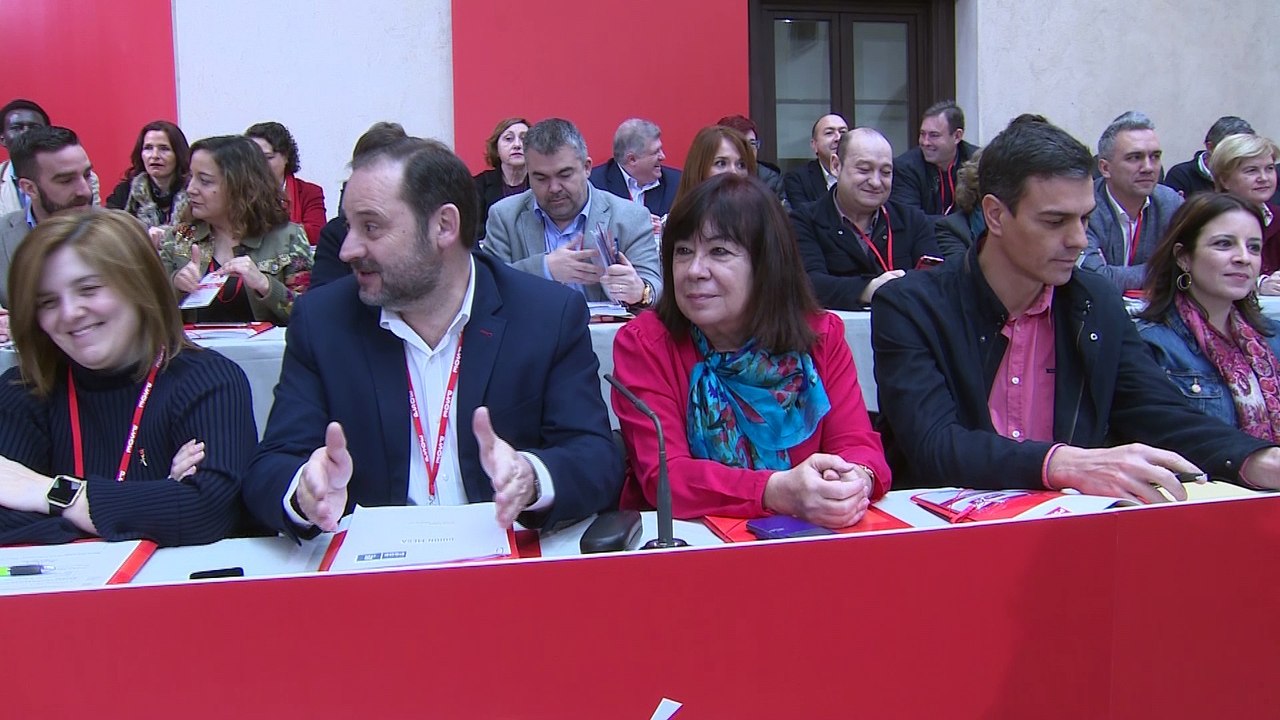 Los partidos reaccionan a la propuesta de PSOE sobre pensiones