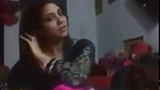 Arshi Khan Gone MaD Dirty Talking With Their Fans