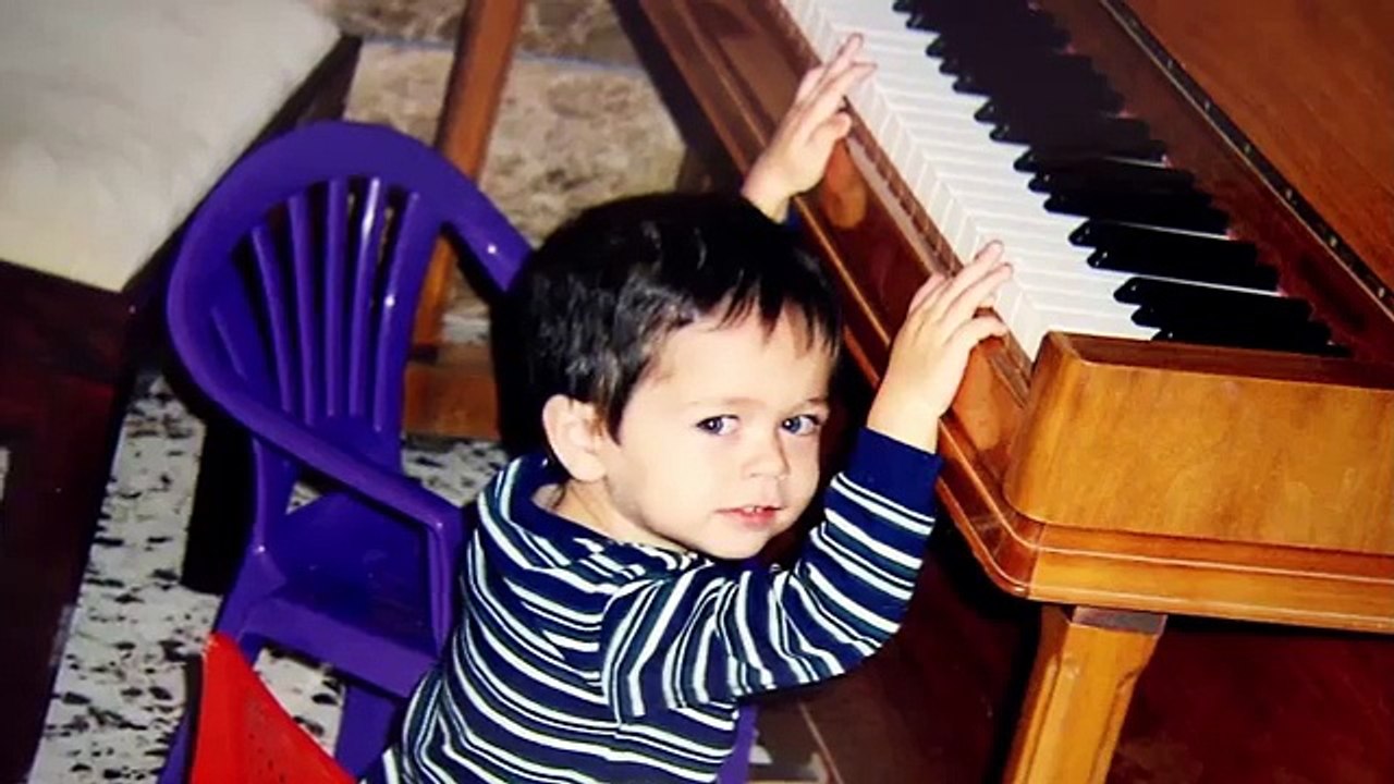 9 Year Old Plays Piano Better Than Professionals | SuperHuman: Geniuses