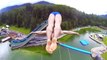 НА ЗОНТЕ С 10 МЕТРОВ | Прыжки в воду с огромной вышки в воду | За 500 и за 10000 рублей