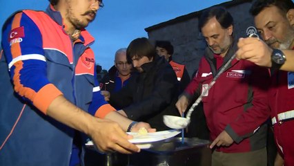 AFAD ve Türk Kızılayından Afrin'in köylerinde sıcak yemek ikramı - HATAY