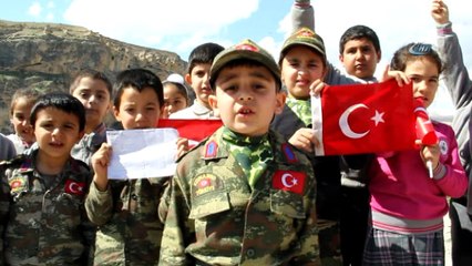 Kahraman Mehmetçiğe, miniklerden destek