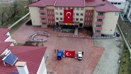 Öğrencilerden 'Afrin' koreografisi