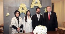 Arda Turan ile Evlenen Aslıhan Doğan, Tektaşını Göstermek İçin Ne Yapacağını Şaşırdı