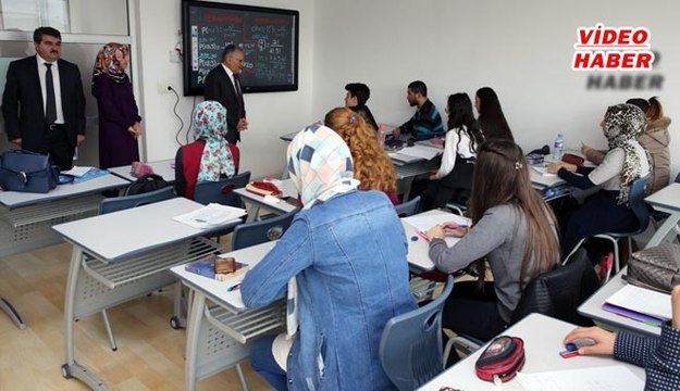 (20 Mart 2018) EĞİTİME BÜYÜK ÖNEM VERİYORUZ BAŞKAN BÜYÜKKILIÇ, YÜZLERCE ÖĞRENCİMİZİN ÜNİVERSİTELİ OLMASINA VESİLE OLUYORUZ