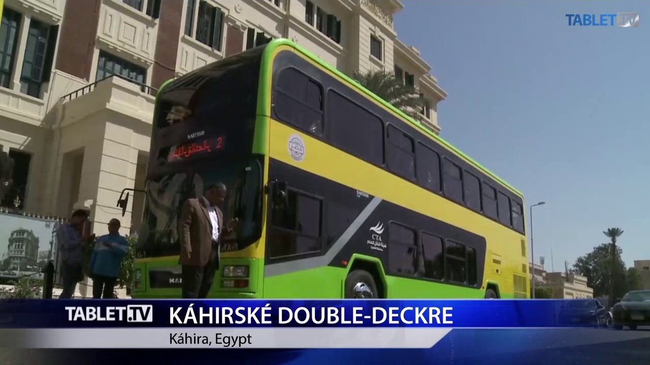 V uliciach egyptskej Káhiry začínajú jazdiť double-deckre