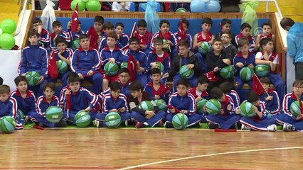 İzmit'te 10 bin öğrenciye basketbol topu - KOCAELİ