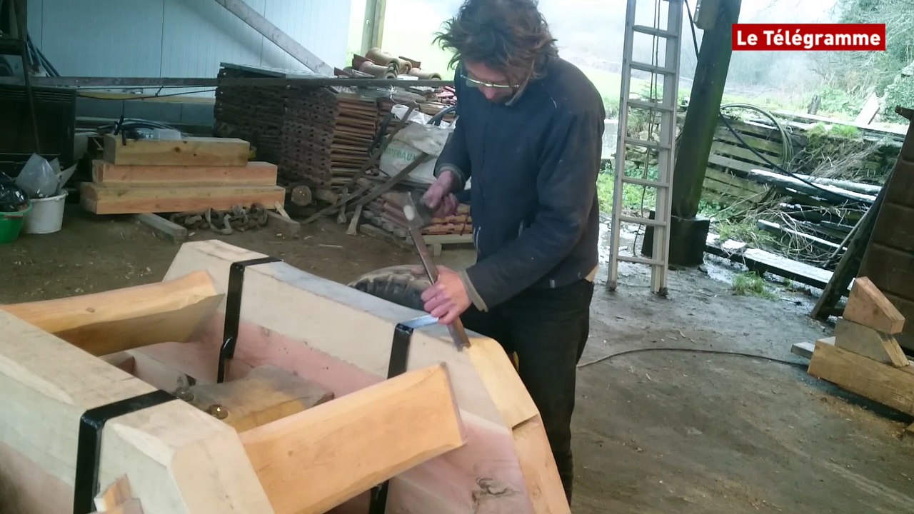 Sculpture. Il a construit une charrette pour la Vallée des saints