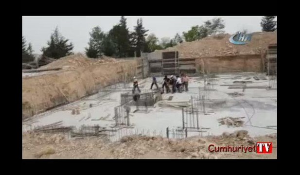 Okul inşaatında dehşet: Kalçasına yarım metrelik demir saplandı