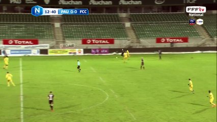 Oh L.DOUCOURE qui manque sa frappe seul devant le gardien.