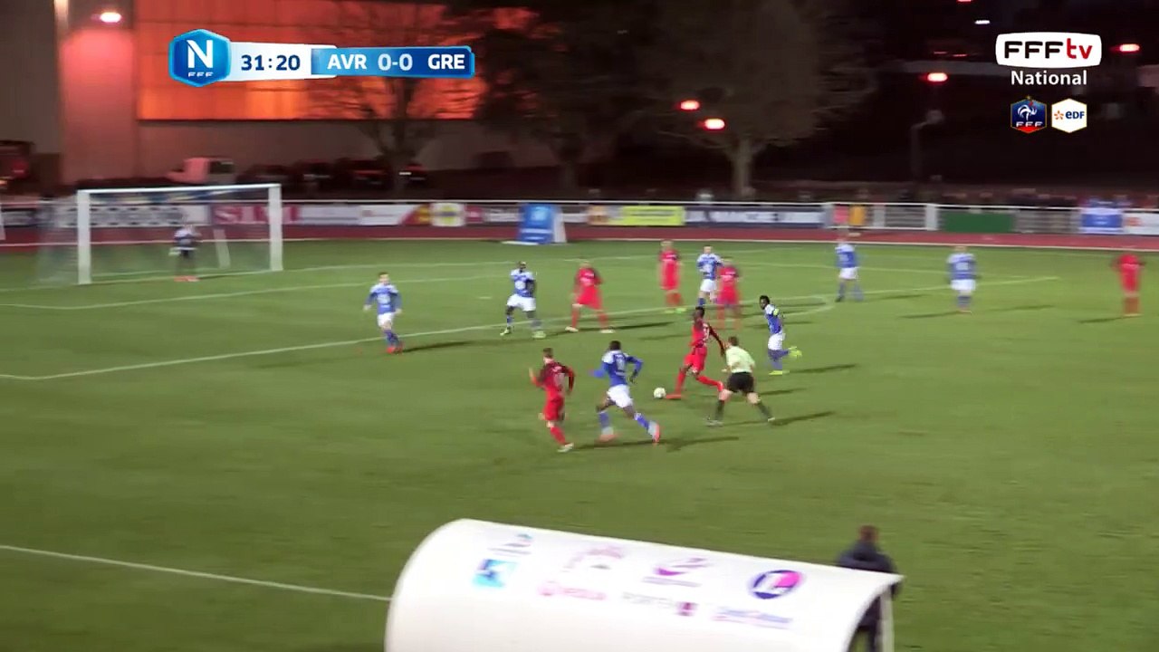 Conservation de balle puis centre