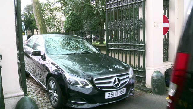 Diplomáticos rusos expulsados abandonaron embajada en Londres