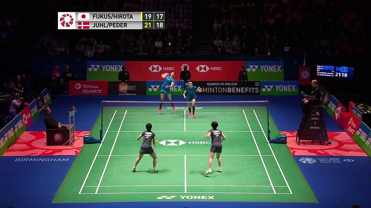 Un échange absolument dingue de 102 coups pendant un match de Badminton !