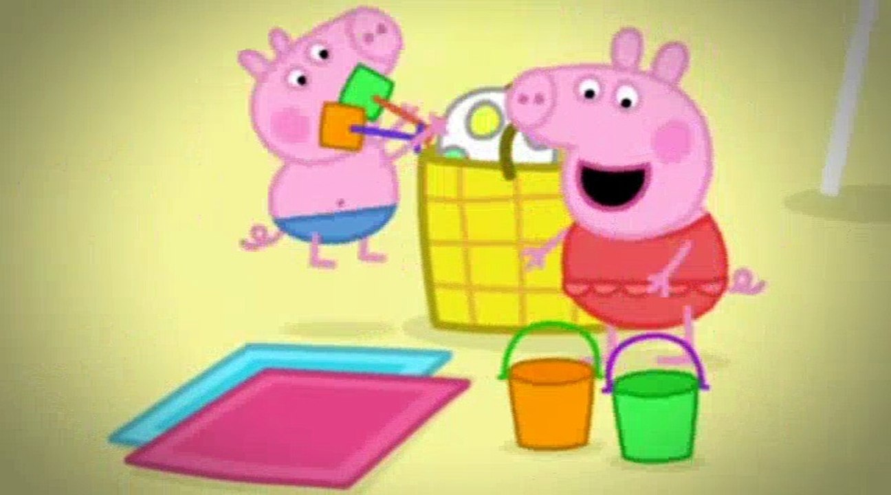 Peppa Pig At The Beach