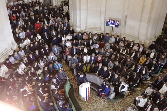 Discours d'Emmanuel Macron à l'Institut de France sur l'ambition pour la langue française et le plurilinguisme
