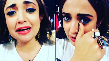 Monali Thakur crying On Rising Star Set