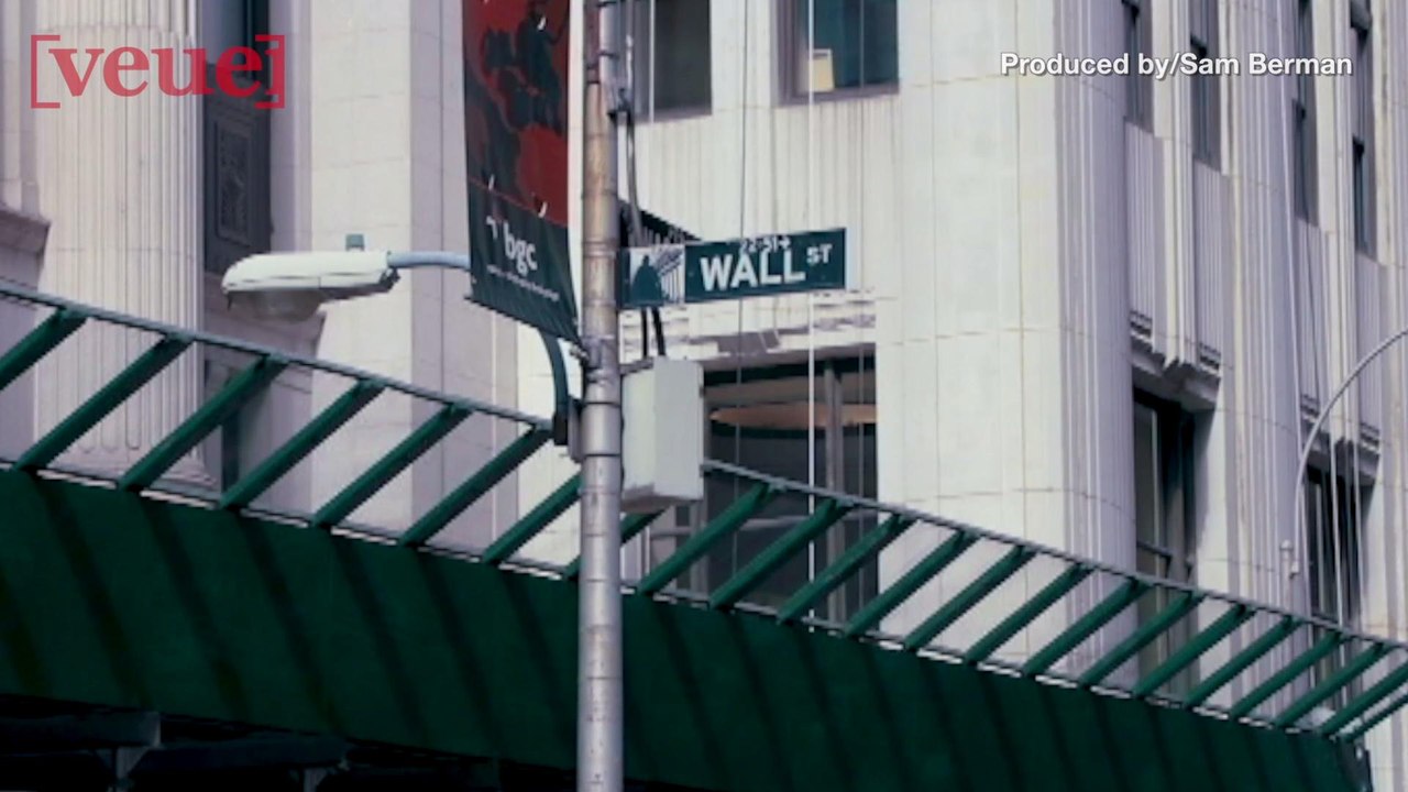 Warren Buffet Reimbursed His Company $50,000 for Postage and Phone Calls