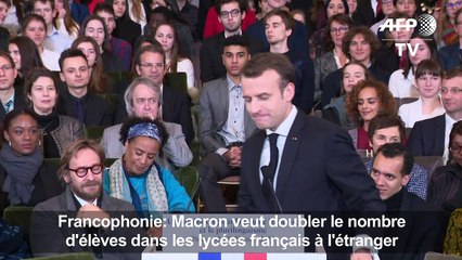 Francophonie: Macron célèbre "les profs de français, ces héros"