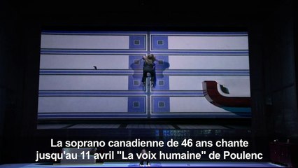 Barbara Hannigan, soprano et "cheffe" d'orchestre superstar