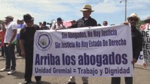 Gremio de abogados protestan en Nicaragua contra atropellos a sus derechos