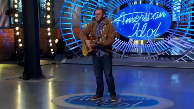 Katy Perry bất ngờ nhắc đến Taylor Swift trên sóng truyền hình