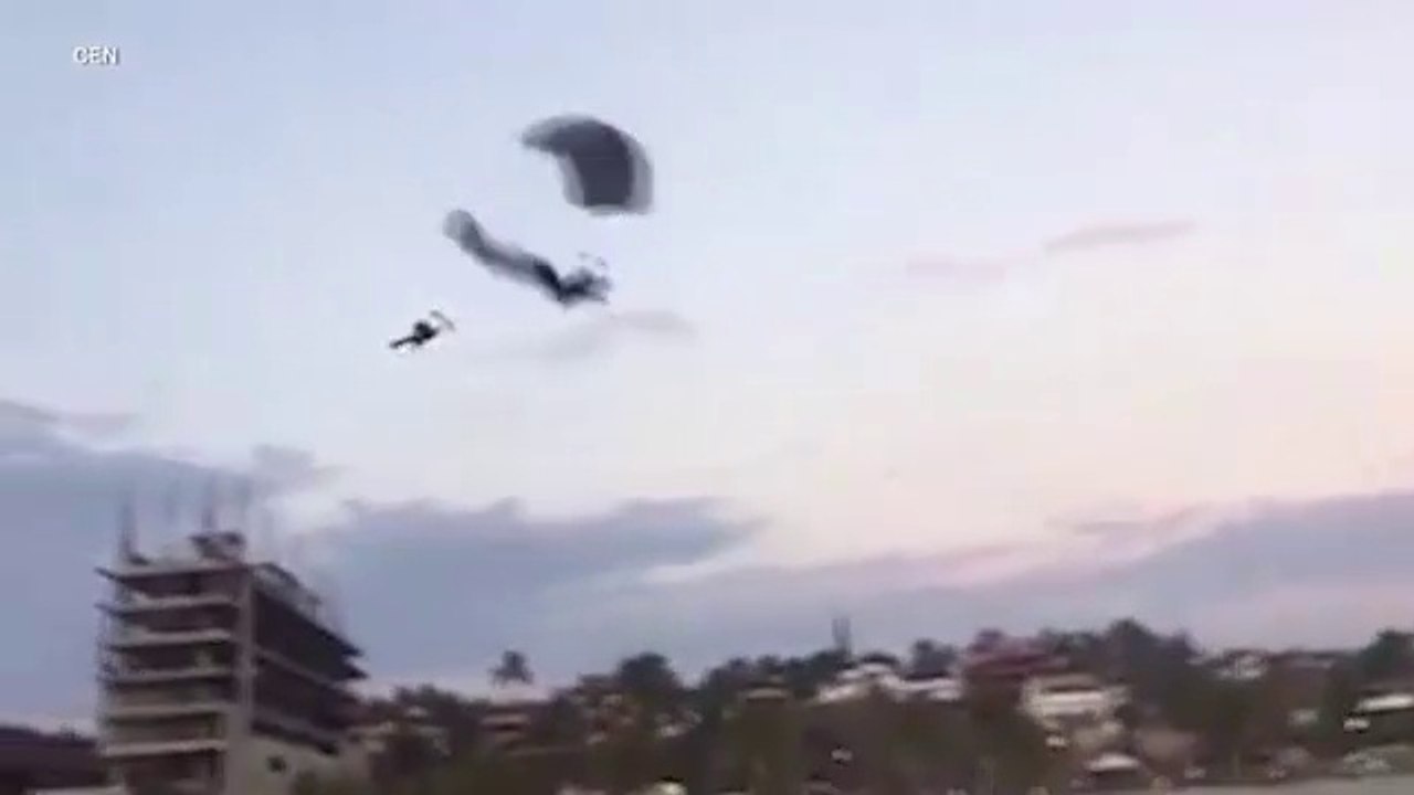 Shocking Video | Two parachutists collide mid-air