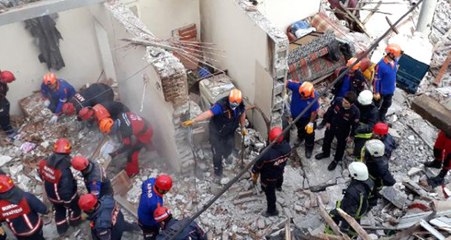 Bursa'da Doğal Gaz Patlaması! Ev Enkaza Döndü: 1 Kişi Öldü, 2 Kişi Yaralandı