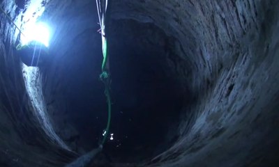 Ular Piton 2,5 Meter Ditemukan di Sumur Warga