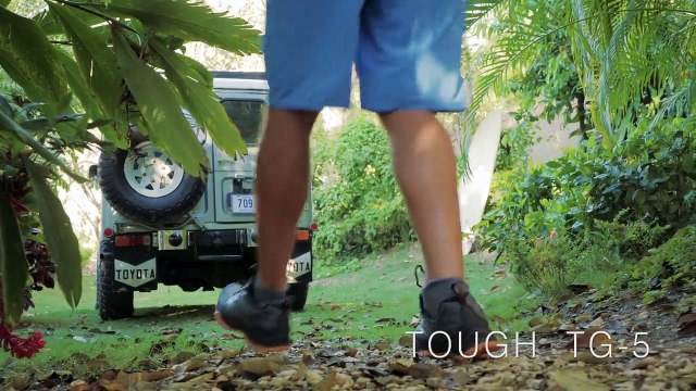 Olympus TOUGH TG-5 Waterproof Camera