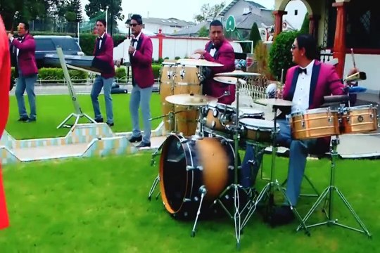 Mix para bailar con lo mejor de Gerardo Moran Maximo Escaleras y muchos mas en HD