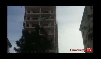 Maaşlarını alamayan işçiler şantiyeyi işgal etti