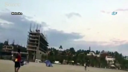 Paraşütler havada çarpıştı