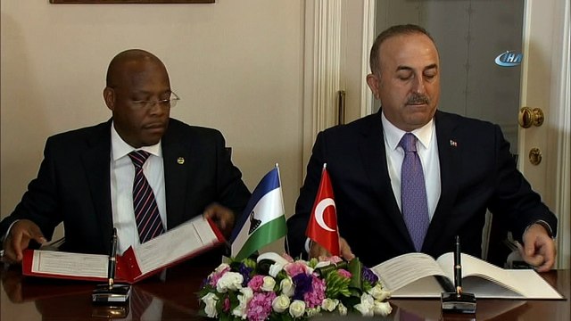 Dışişleri Bakanı Çavuşoğlu, Lesoto Dışişleri ve Uluslararası İlişkiler Bakanı ile ortak basın toplantısı düzenledi