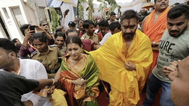 AJAY devgn and Kajol at the Temple At Kolhapur for blessing Raid 