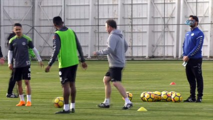 Atiker Konyaspor, Osmanlıspor maçı hazırlıklarına başladı