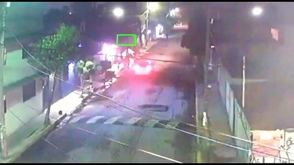 graban-asalto-a-una-joven-en-ecatepec-le-cierran-el-paso-con-un-auto