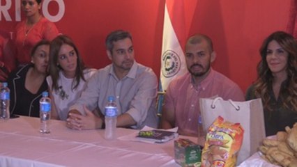 Candidato a Presidencia defiende chipa como parte de identidad paraguaya