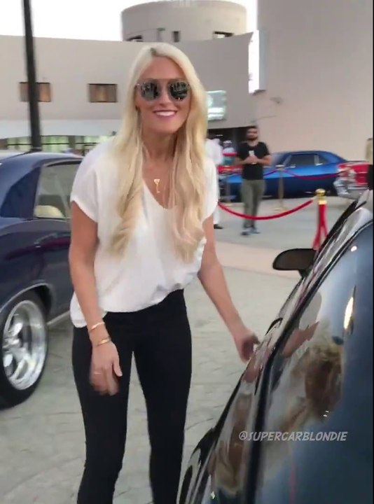 Elle nous montre la vraie voiture de K2000, Kitt - Knight rider