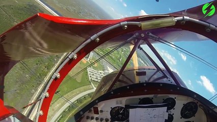 Le moteur de son avion s'arrete subitement mais il réussi à le rallumer au dernier moment