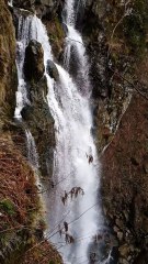 Ağırçekim Şelale. (Yukarıya Doğru - Slowmotion)