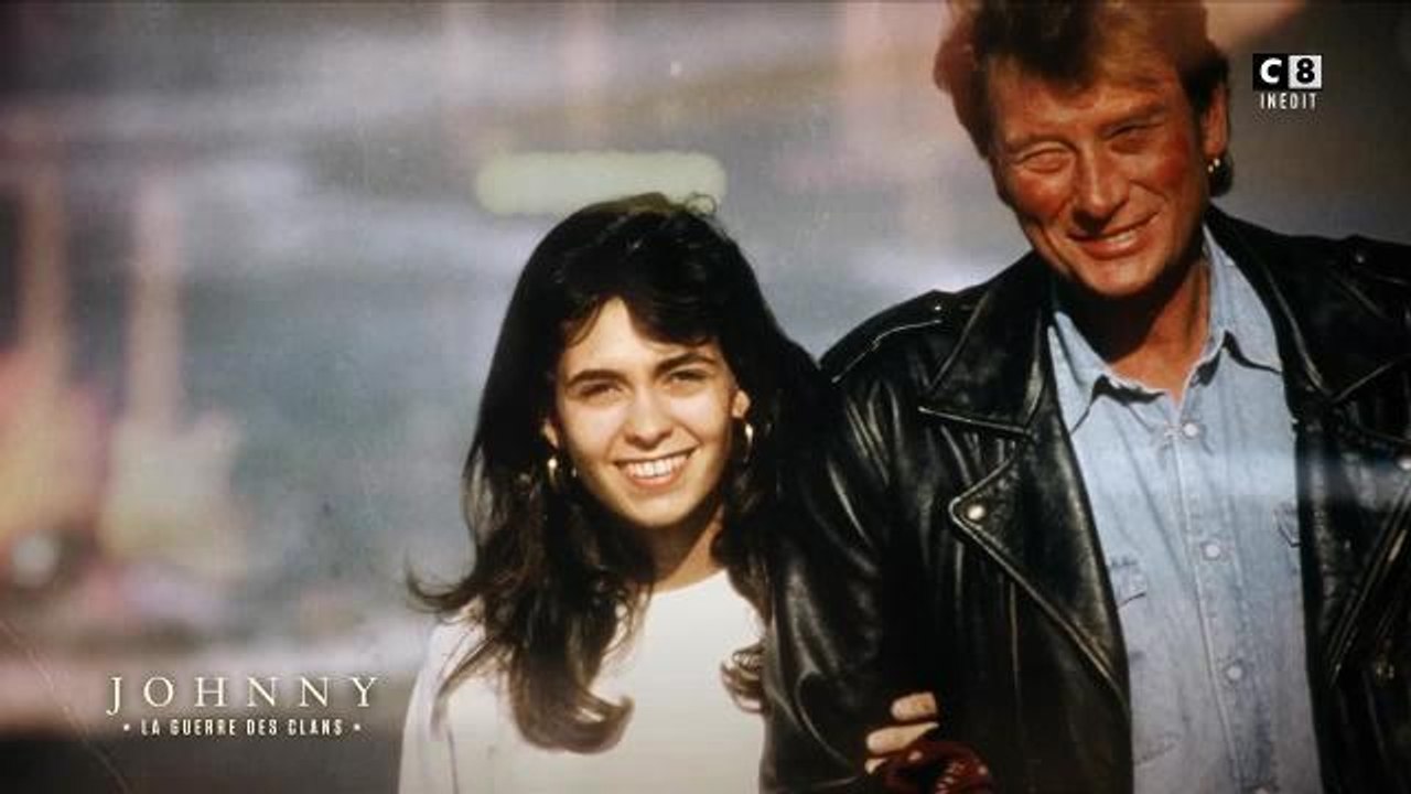 Adeline Blondieau explique comment Johnny Hallyday l'a demandée en mariage