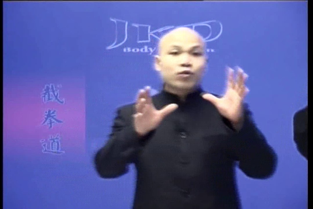 Jeet Kune Do with Michael Wong 3 - Lock and Hold 15
