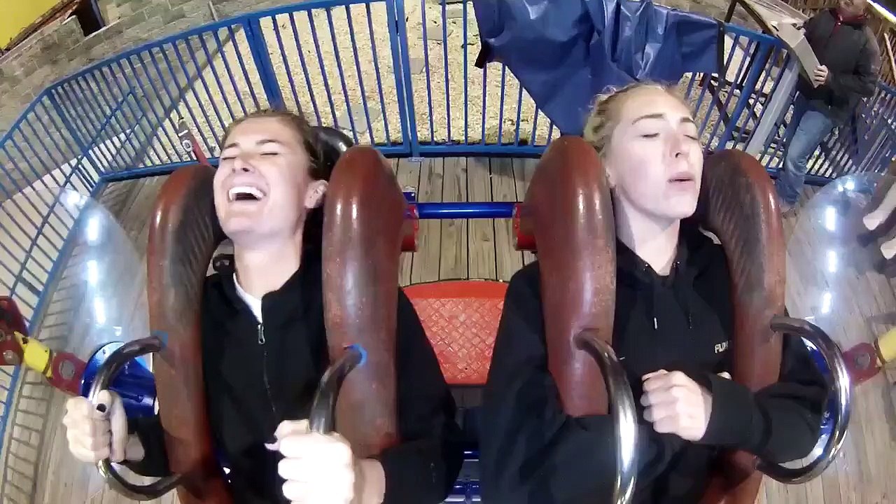 Slingshot : la réaction étonnante de ces filles