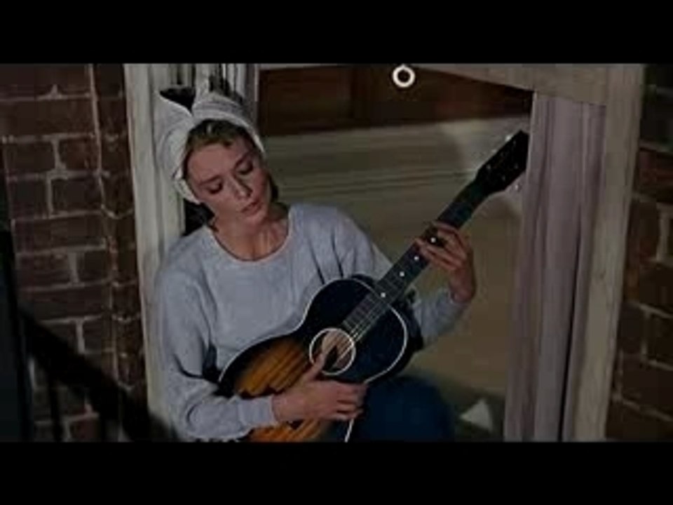 Moon river-Breakfast at Tiffany's - Audrey Hepburn
