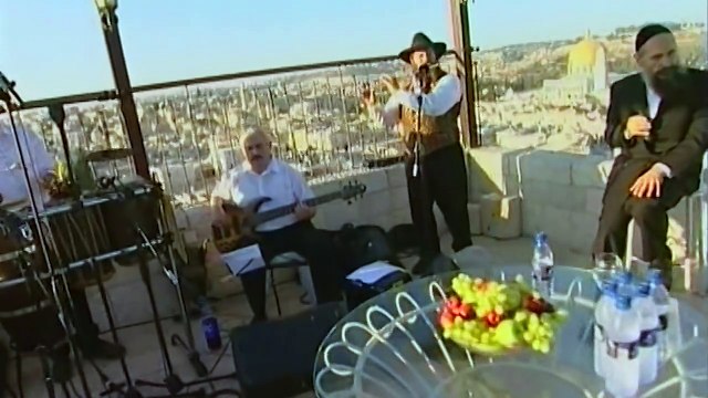 מרדכי בן דוד קומזיץ א _ על זה היה (מבד) _ MBD Kumzits 1 (youtubemp4.to)