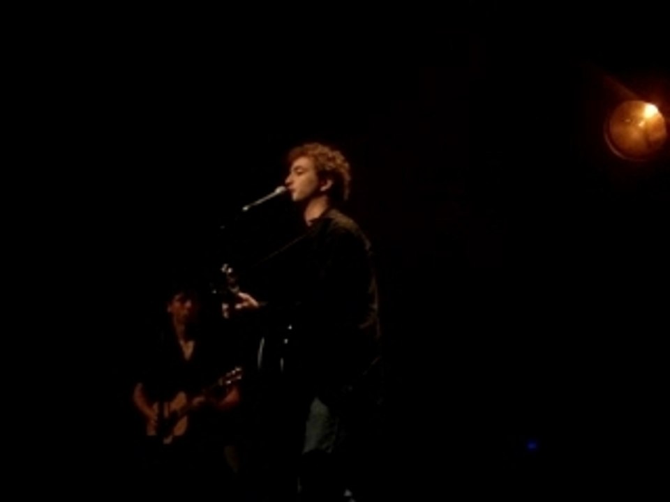 Renan Luce - Je me suis fait tout petit (G. Brassens)