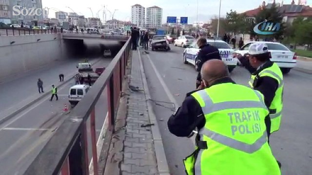 Otomobilinin ön camına korkuluk demiri düşen sürücü ölümden döndü